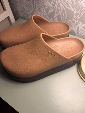 CROCS Slide Platform Clog in Tan Upper with Brown Sole